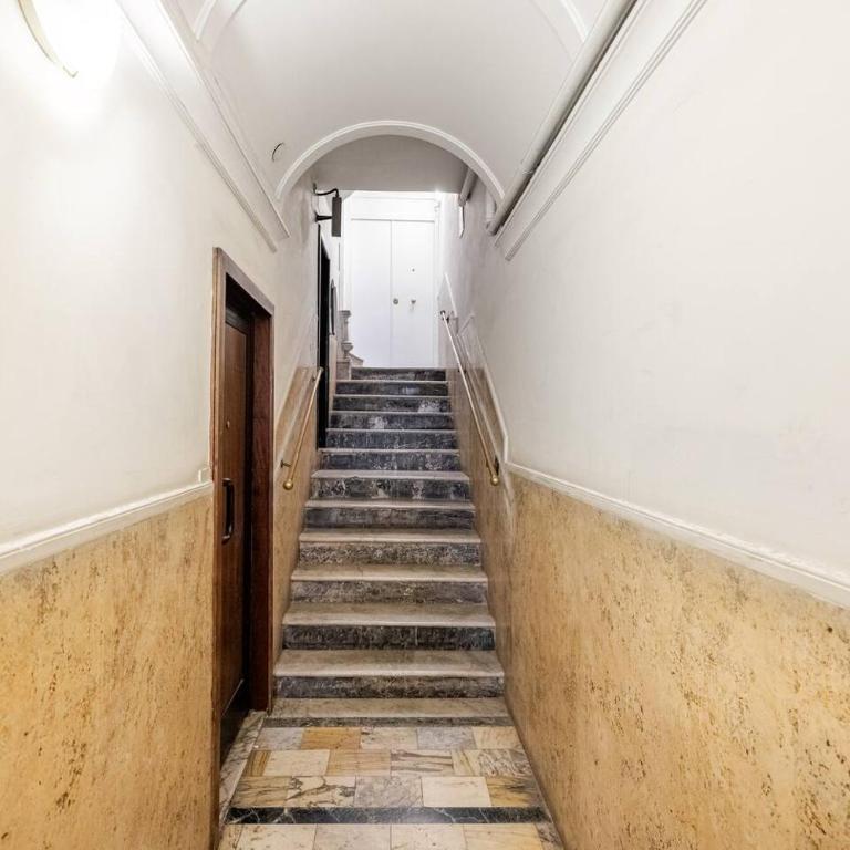 Cosy apartment in Via del Corso - Two-Bedroom Apartment - 24