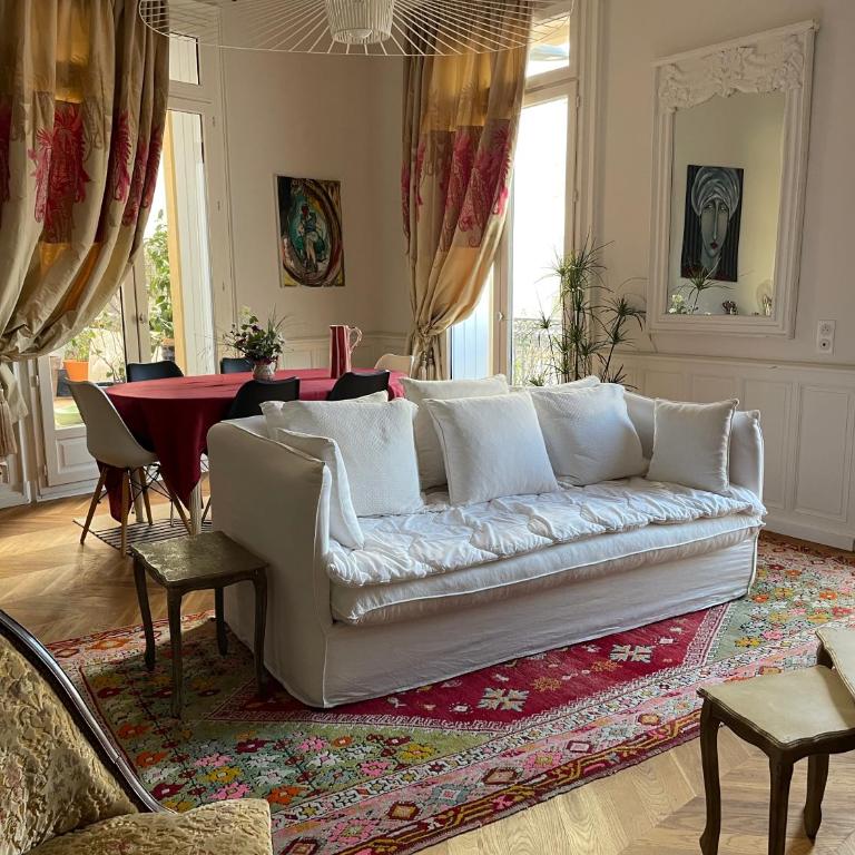 Grand appartement, terrasse, centre-ville - Appartement 1 Chambre - 4