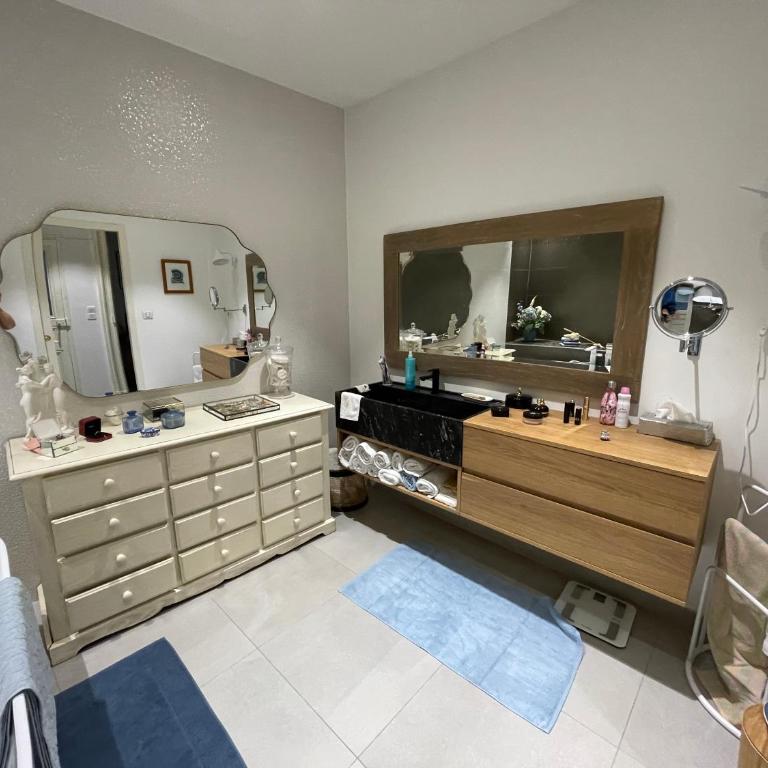 Grand appartement, terrasse, centre-ville - Appartement 1 Chambre - 17