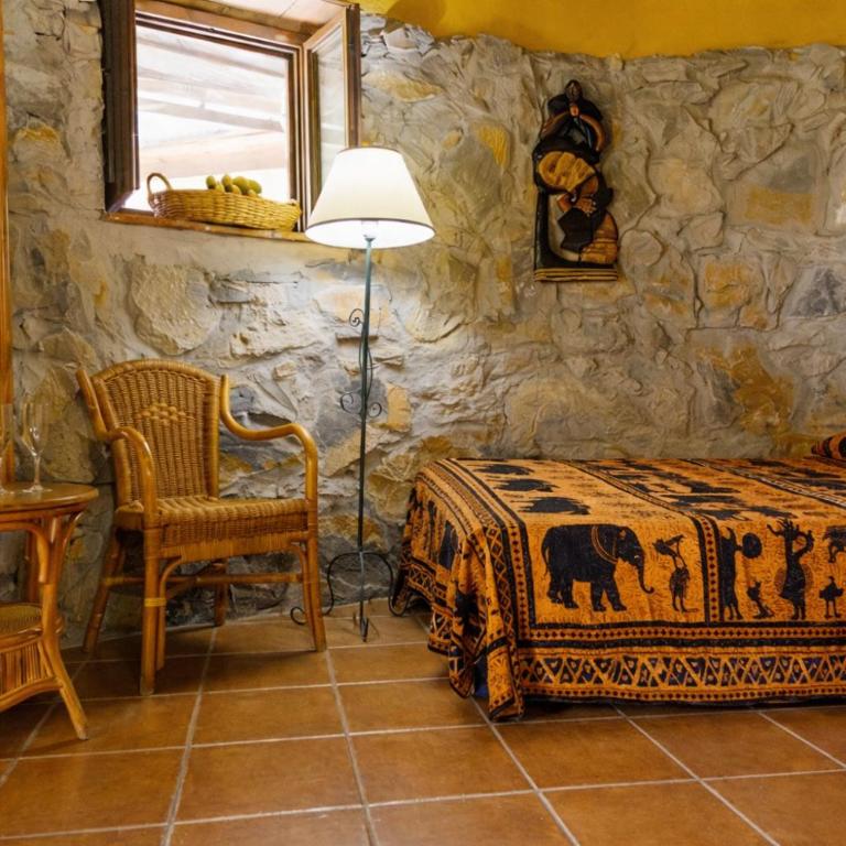 Hotel Selwo Lodge - Animal Park Tickets Included - Habitación Estándar MASAI - Entradas al parque incluidas - 4