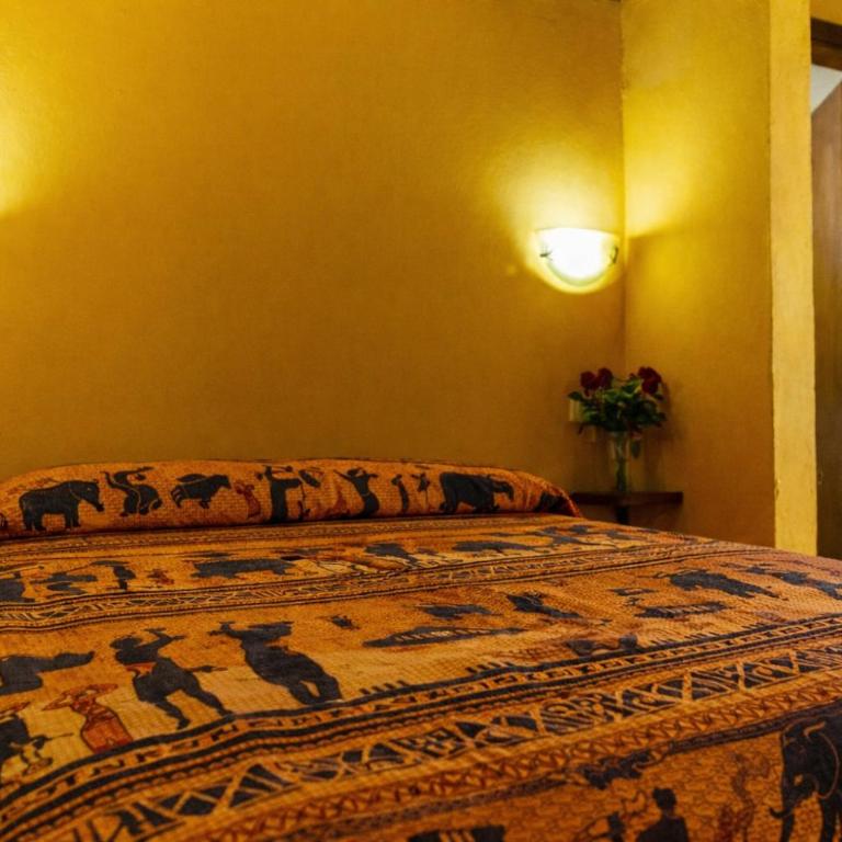 Hotel Selwo Lodge - Animal Park Tickets Included - Habitación Estándar MASAI - Entradas al parque incluidas - 5