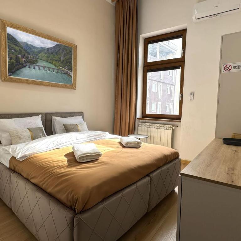Skenderija Residence - Deluxe Double Room - 1