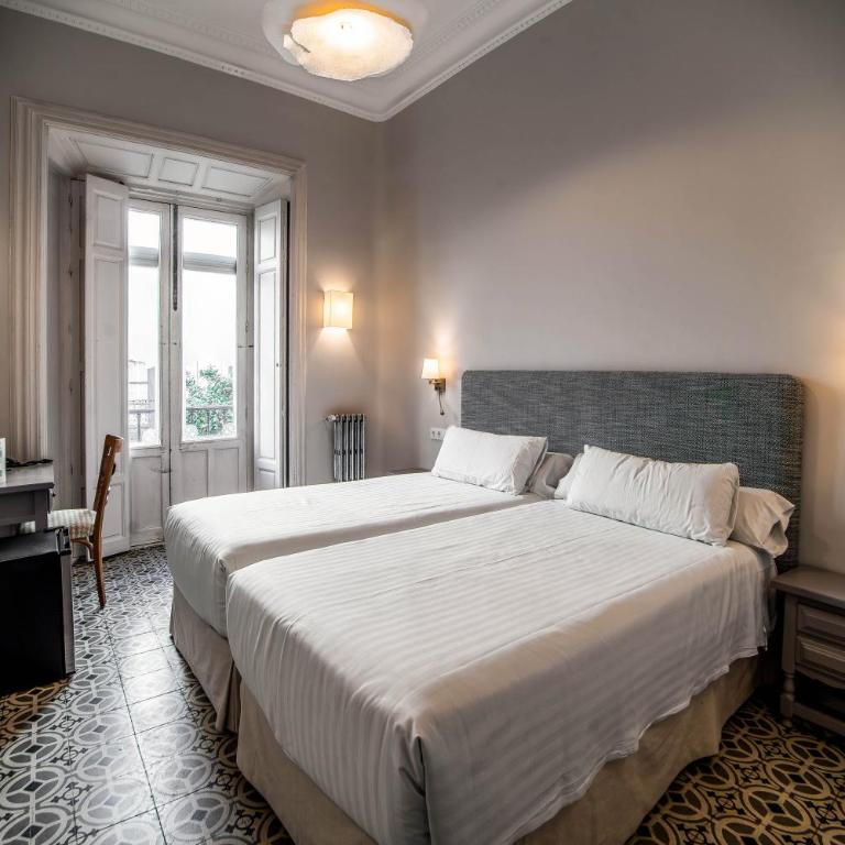 Hotel Simon - Habitación Doble de estilo clásico - 2
