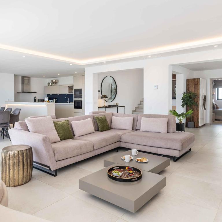 106 Private Luxury Villa, Heated Pool & Sauna - Villa Deluxe - 7
