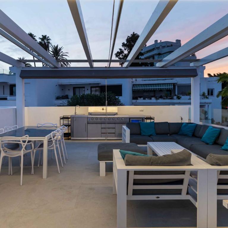 106 Private Luxury Villa, Heated Pool & Sauna - Villa Deluxe - 23
