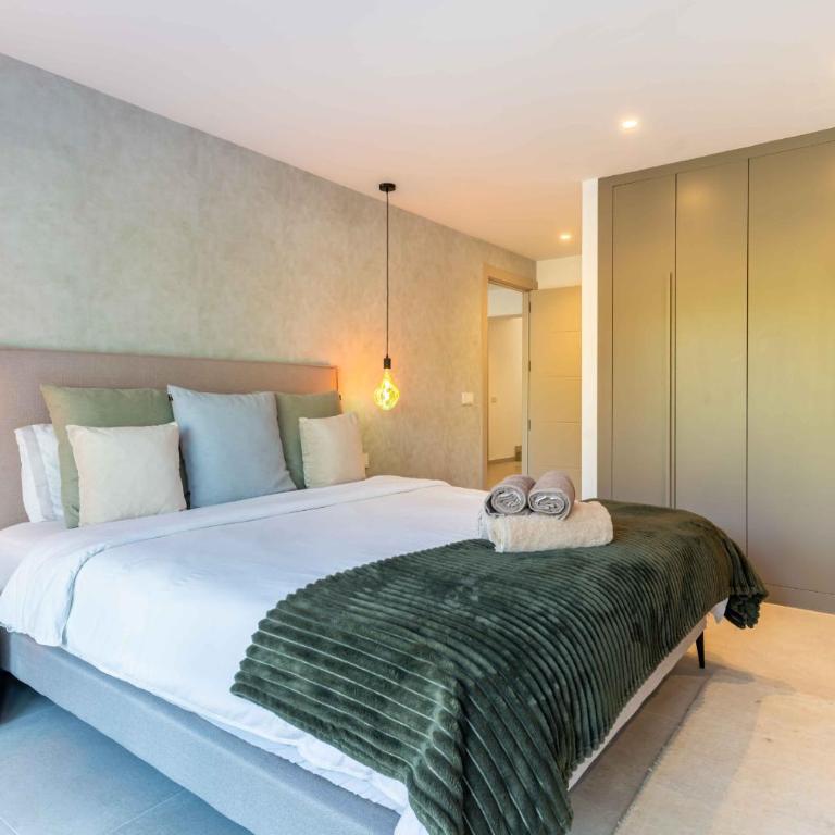 106 Private Luxury Villa, Heated Pool & Sauna - Villa Deluxe - 25