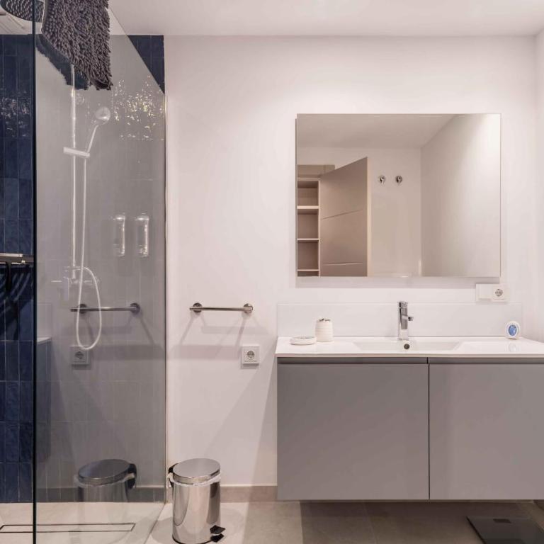 106 Private Luxury Villa, Heated Pool & Sauna - Villa Deluxe - 30