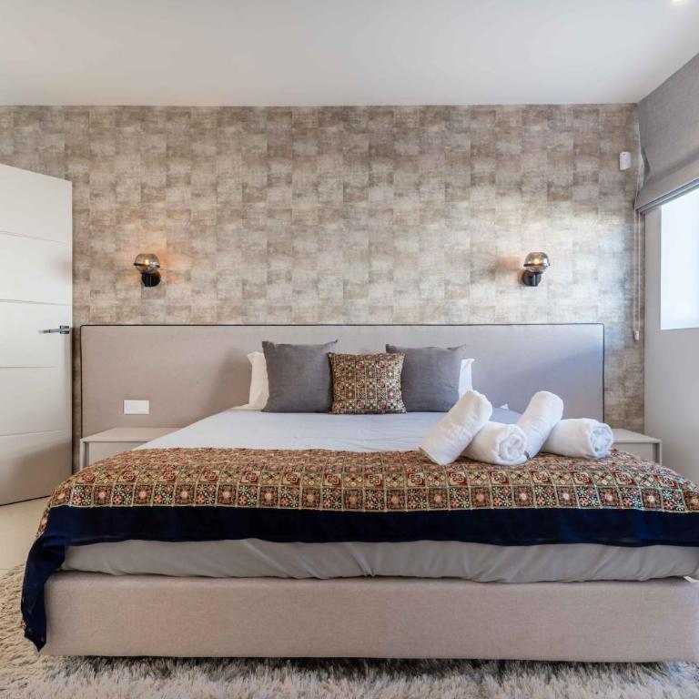 106 Private Luxury Villa, Heated Pool & Sauna - Villa Deluxe - 49
