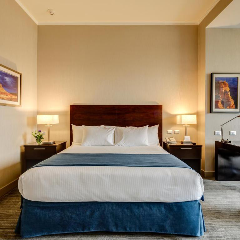 Wyndham Santiago Aeropuerto - King Room - Mobility Access/Non-Smoking - 5