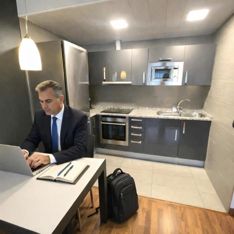 Hotel Apartamentos San Fermín Pamplona - Twin Room - 13