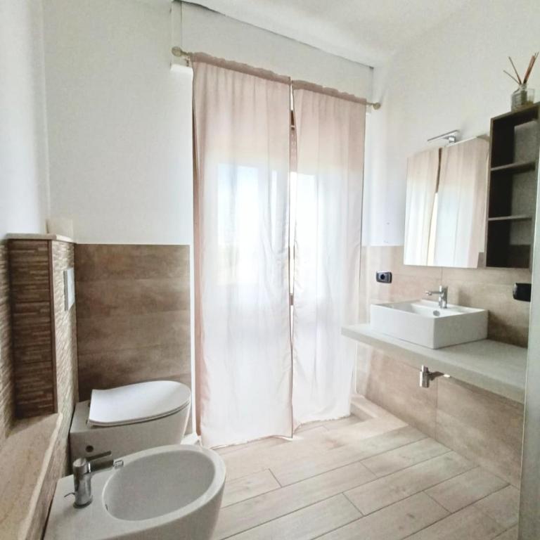 Redroom-house - Camera Matrimoniale Deluxe con 1 Letto Supplementare - 20