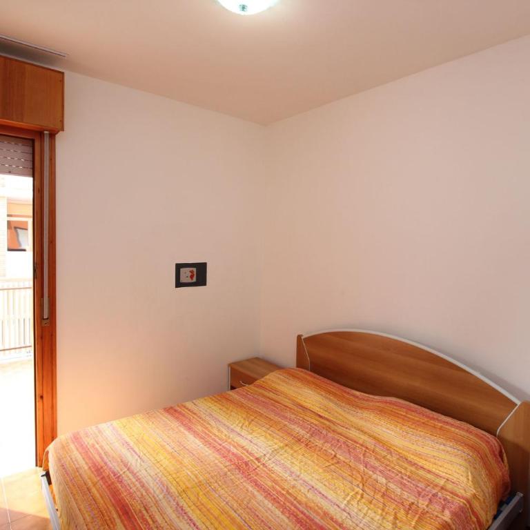 Bright flat 130mt from the beach - Apartment - 4