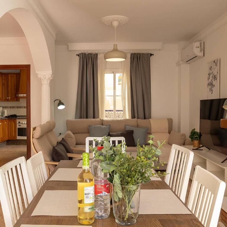 Casa vacacional en Nerja Medina playa Torrecilla - Casa de 4 dormitorios - 2