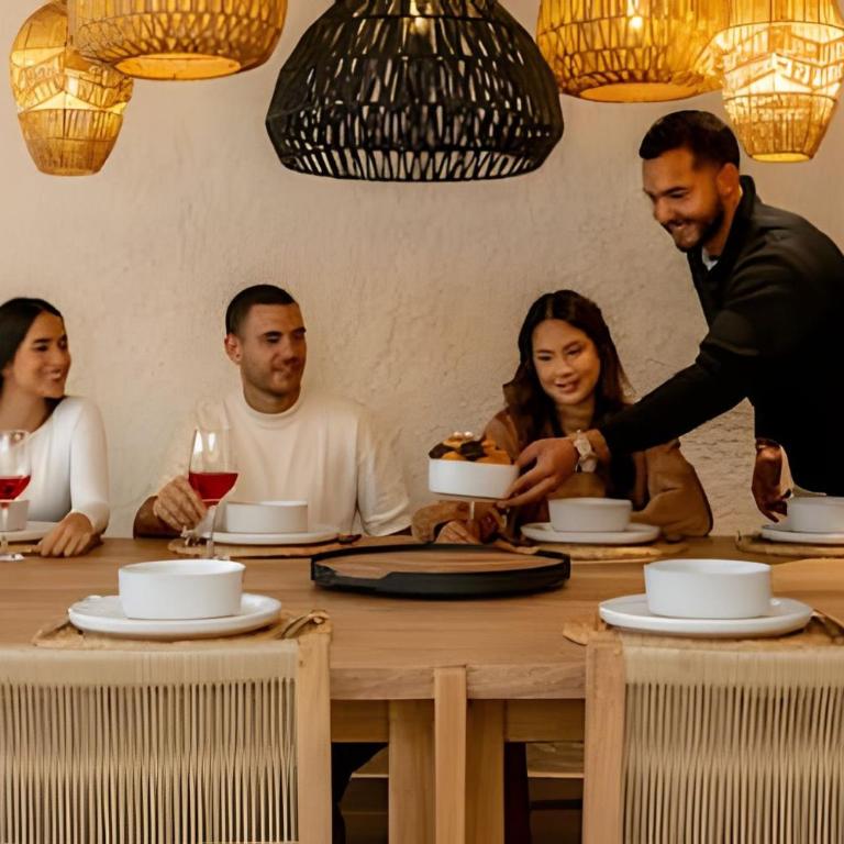 Luxury House in Provenza Htd Pool, Jacuzzi, BBQ, Pool - Vacation Home - 33