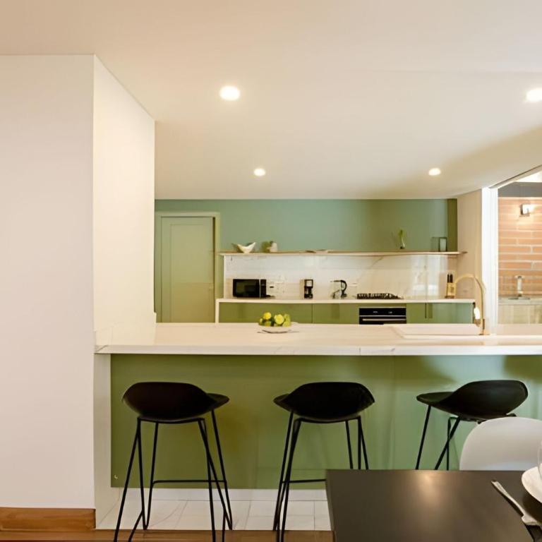 Villa in Poblado+6BR+Jacuzzi+Ping Pong+BBQ! - Vacation Home - 56