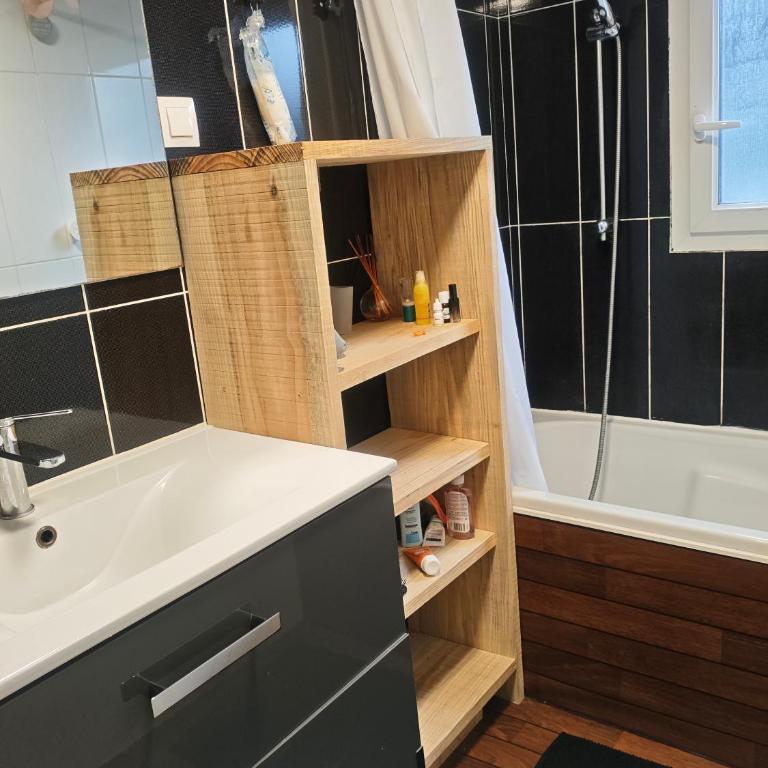 Maison 47m2 climatisé, piscine,linge fourni - Chalet 2 Chambres - 10