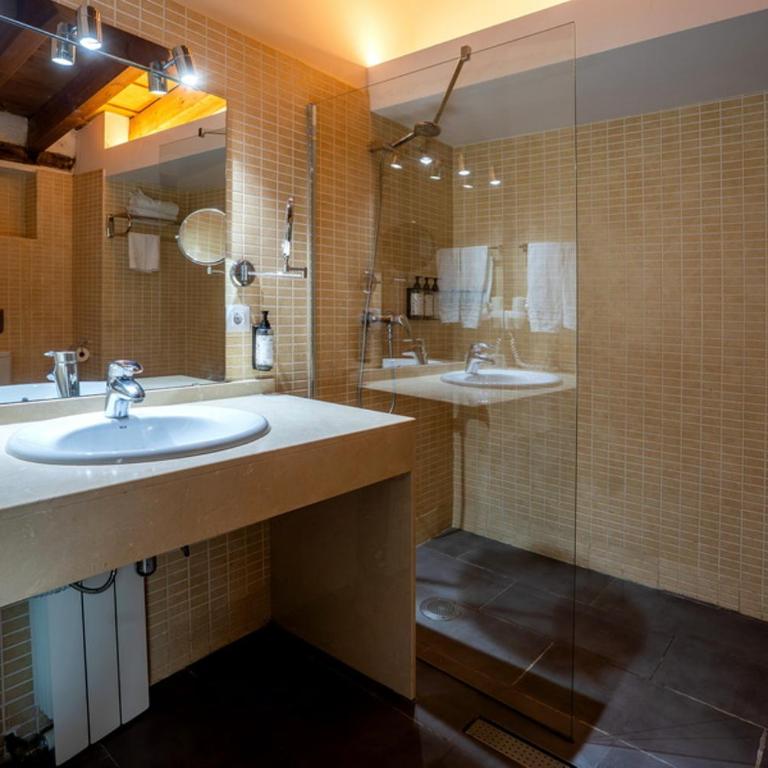 Hotel Simon - Habitación Doble Confort - 9