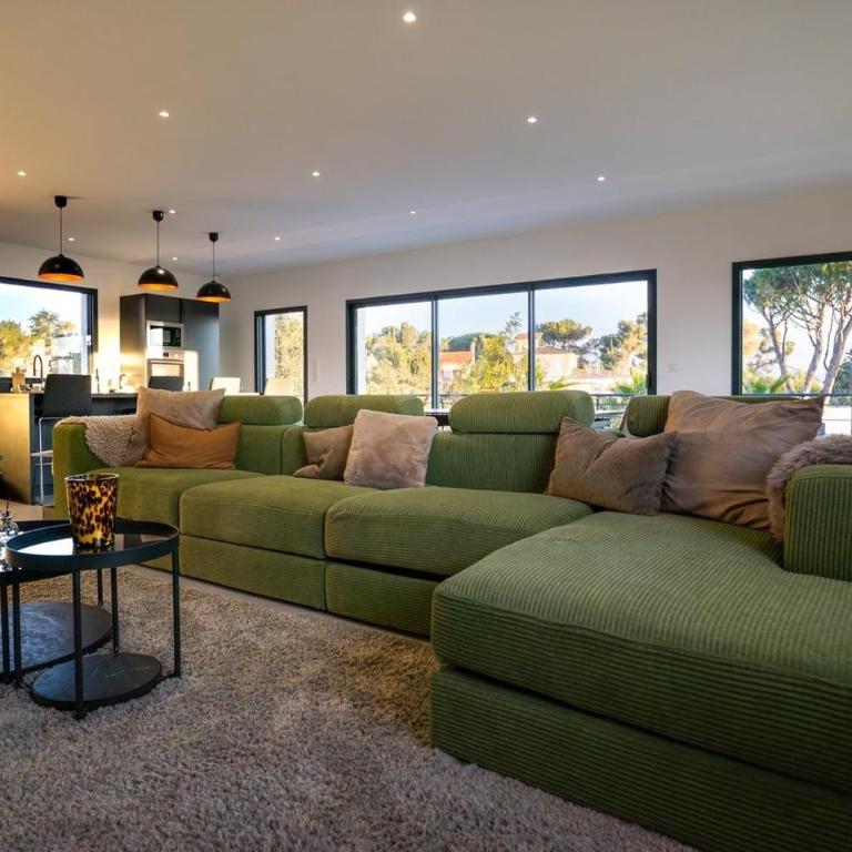 Villa Saint Aygulf - Vue mer avec Piscine Privée - Four-Bedroom House - 4