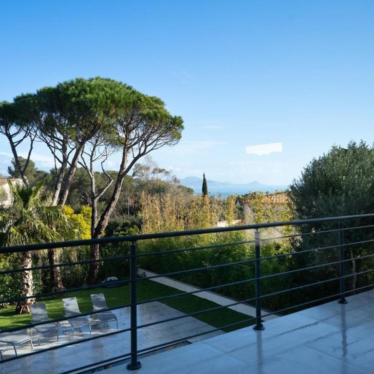 Villa Saint Aygulf - Vue mer avec Piscine Privée - Four-Bedroom House - 28
