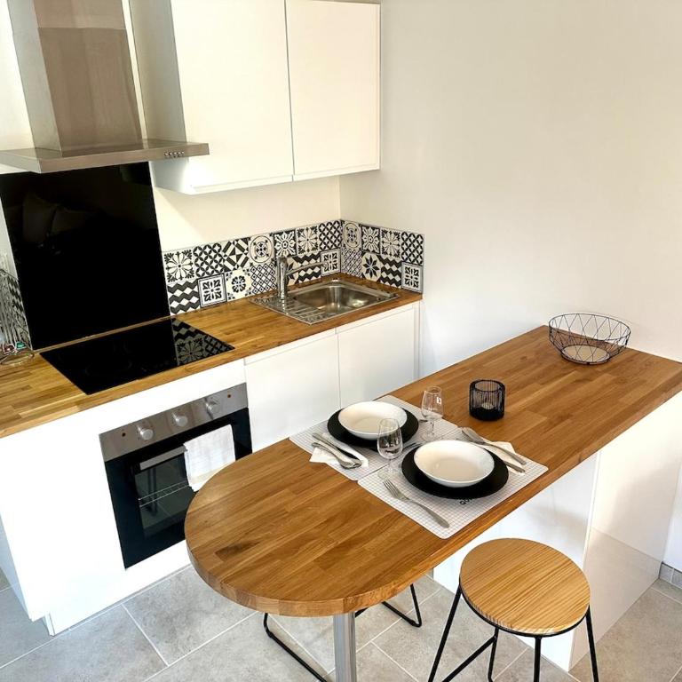 Studio BELLA VISTA avec parking - Appartement 1 Chambre - 8