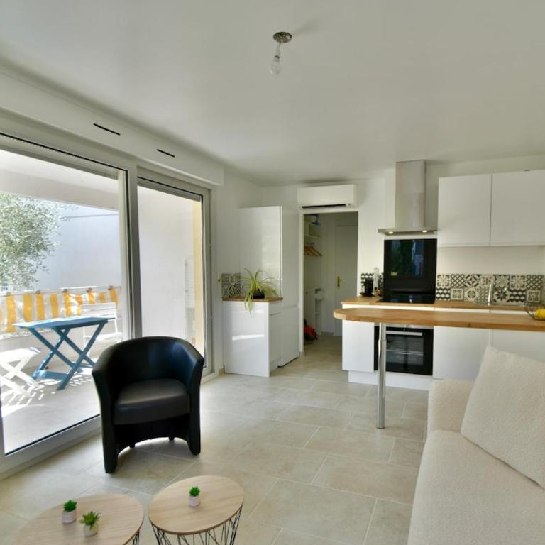 Studio BELLA VISTA avec parking - Appartement 1 Chambre - 6