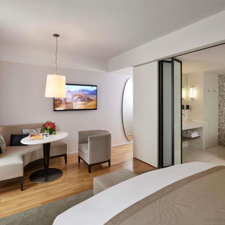 Sofitel Paris Arc De Triomphe - Suite Lit King-Size Junior Premier - 2