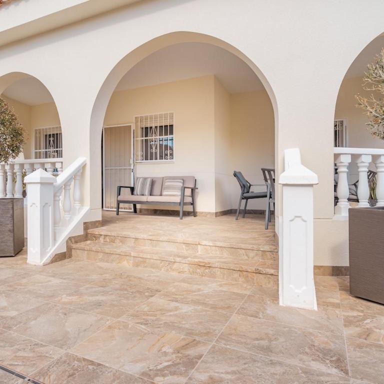 Rojales Villa - Pool -Golf & Family Stays - Appartement 3 Chambres - 65