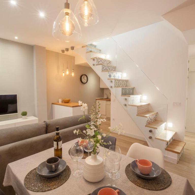 El Apartamento De Rosi - Two-Bedroom Deluxe Apartment with Garden View - 1