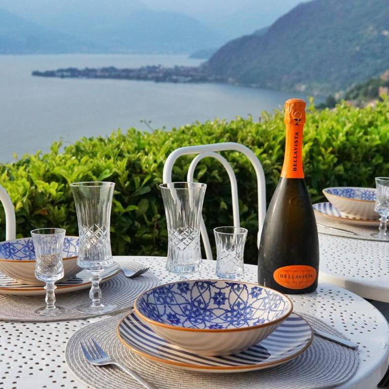 Nina's Home - Appartamento Vista Lago di Como con Giardino - Appartamento con 2 Camere da Letto e Vista Lago - 1
