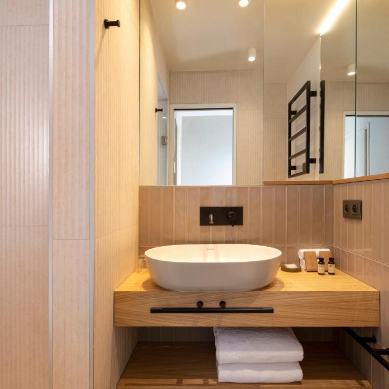 Hôtel Beige - Chambre Double Supérieure - 4