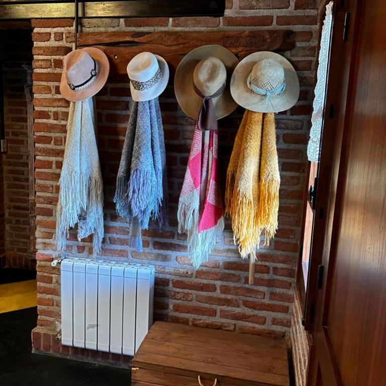 Valle Tanti - Two-Bedroom Chalet - 12