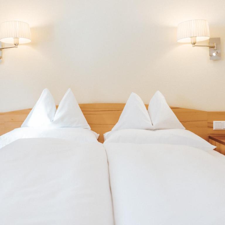 Superior Hotel Schneider Ski-in & Ski-out - Budget Doppelzimmer - 4