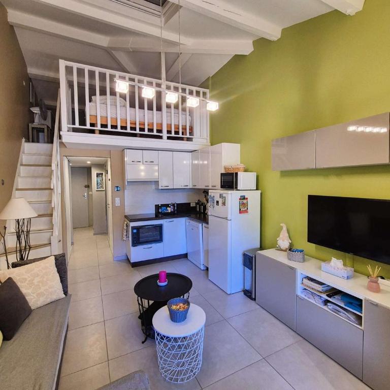 Appartement duplex, 6 couchages, parking, piscine, tennis - Appartement 2 Chambres - Vue sur Jardin - 4