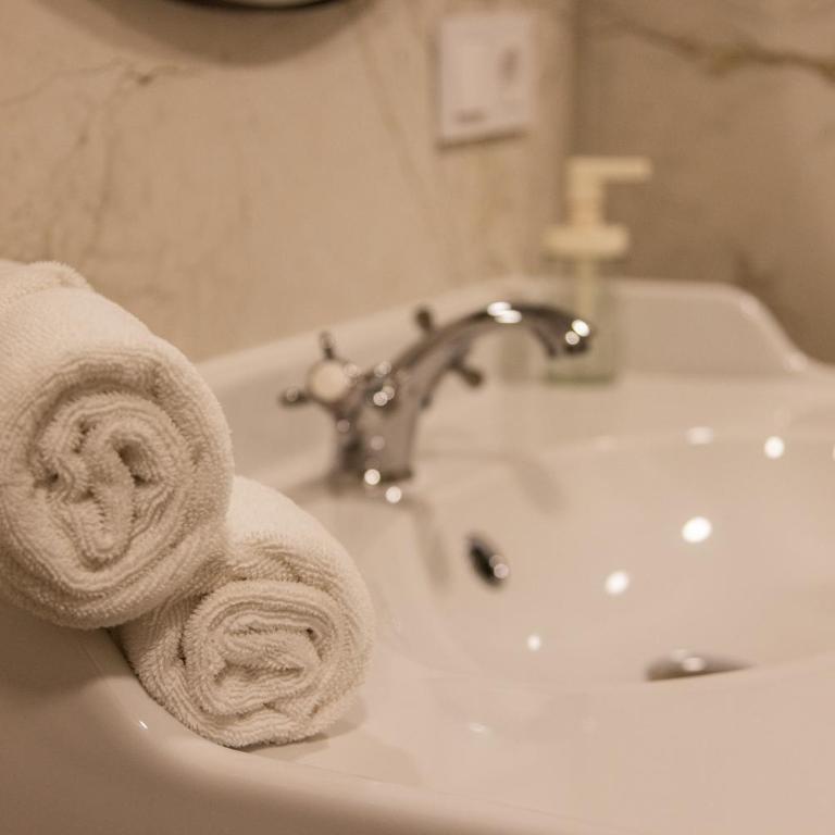 FLORIT FLATS - The Patraix Hood Suites - Studio Apartment with One Double Bed - 15