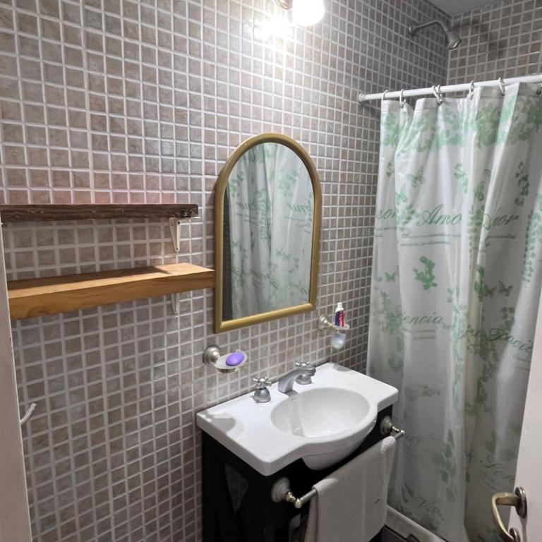 El refugio - Two-Bedroom House - 2