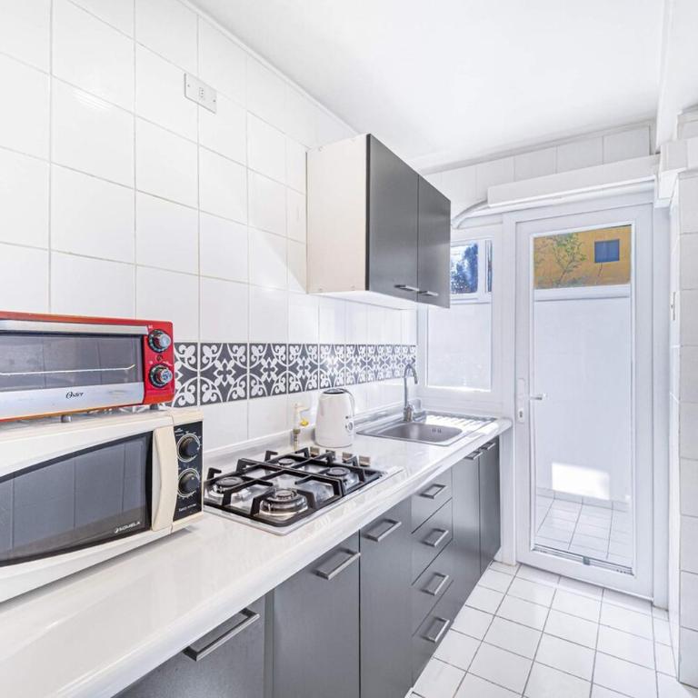 Providencia Lounge 2D, WiFi & Parking - Two-Bedroom Apartment - 13