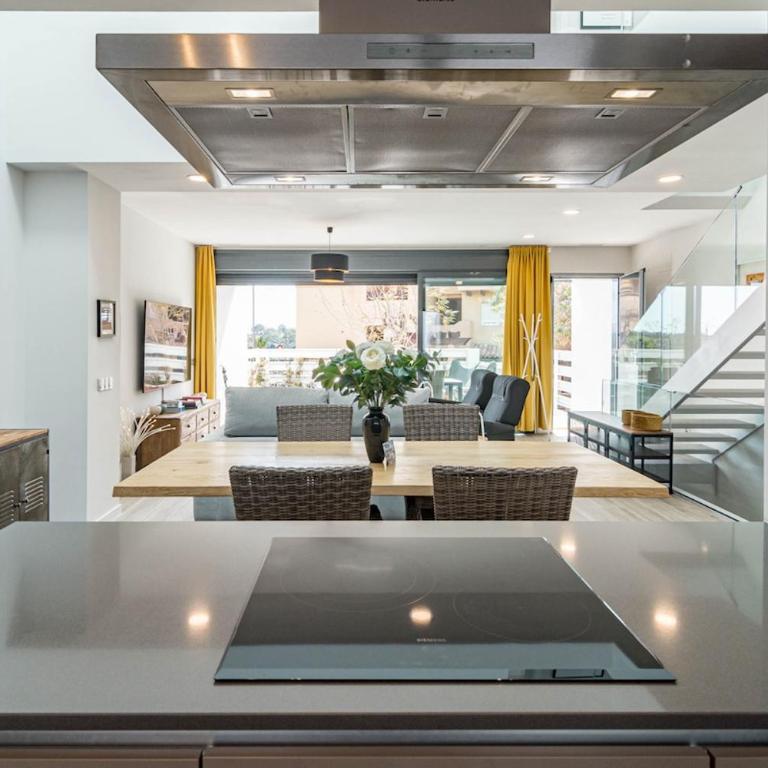 LMT46 - Modern Style Spacious Townhouse - Apartamento - 3