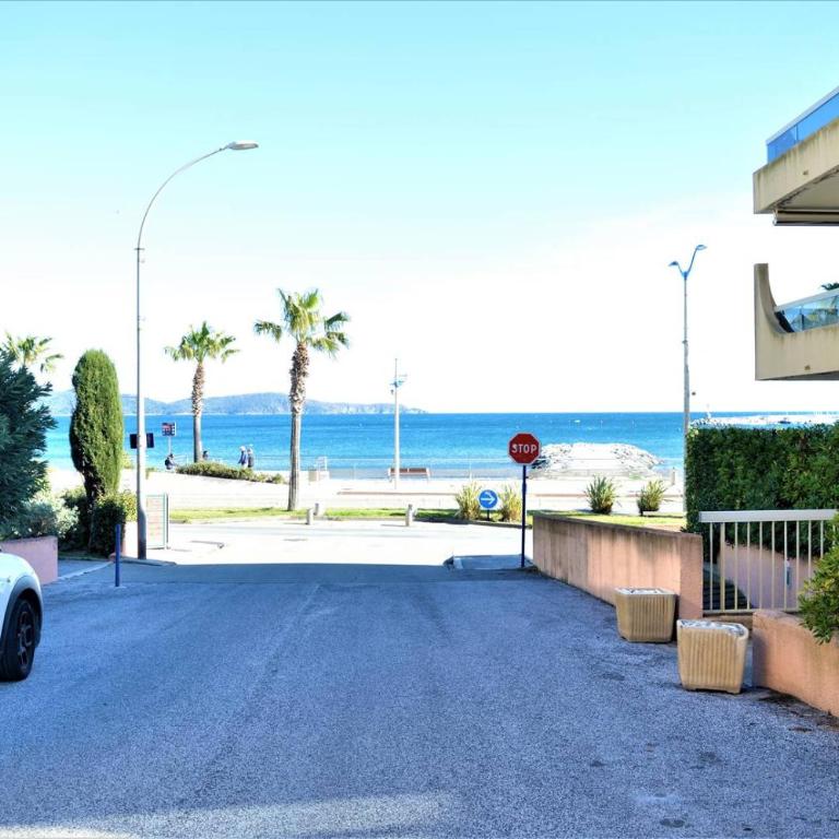 CA790-425 APPARTEMENT 2 PIÈCES POUR 4 Personnes À CAVALAIRE SUR MER - One-Bedroom Apartment with Terrace - 12