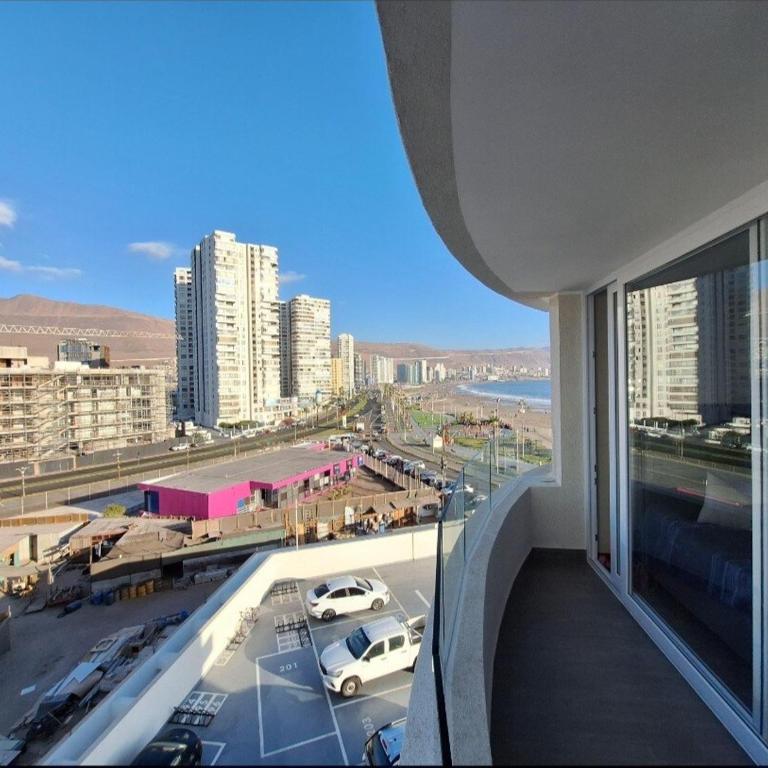 Oceanfront apartment in Cavancha 1 district - One-Bedroom Apartment - 3