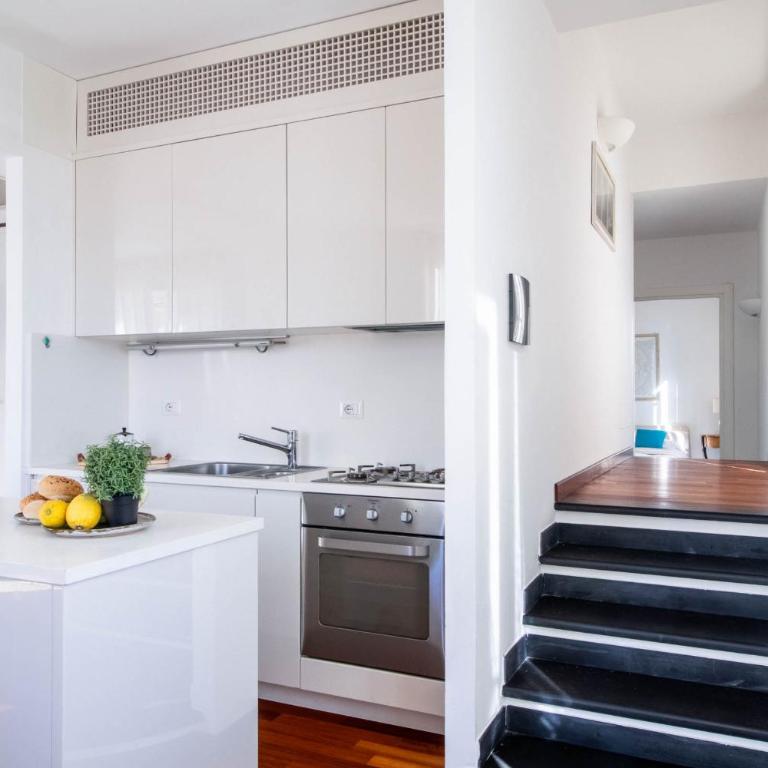 Turchese by PortofinoHomes - Appartamento con 2 Camere da Letto e Balcone - 42