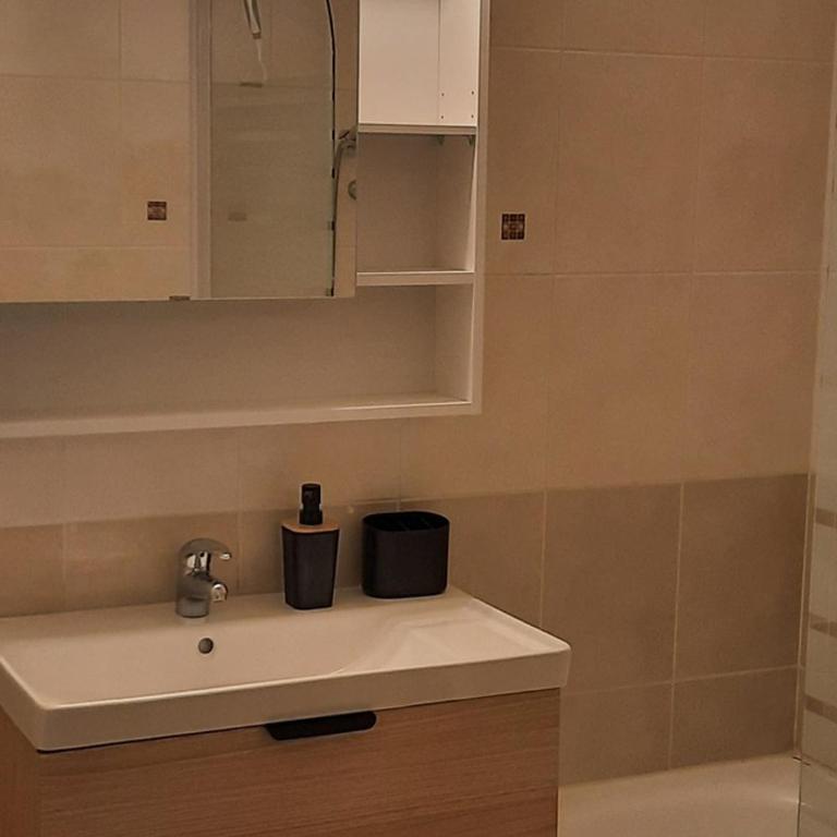 Appartement T3 de charme, Wifi, 6 pers, Brides-les-Bains - Appartement 2 Chambres - 15