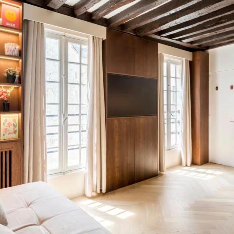 M1 - Magnificent Studio in Le Marais's Heart - One-Bedroom Apartment - 7