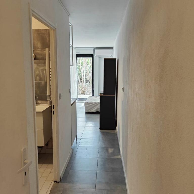 Studio climatisé, jardin et parking privatif - Apartamento de 1 dormitorio - 6