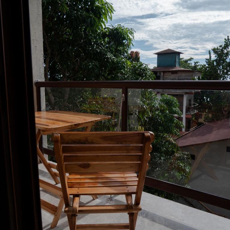 Paradise Project Hostal - Deluxe Suite with Sea View - 1
