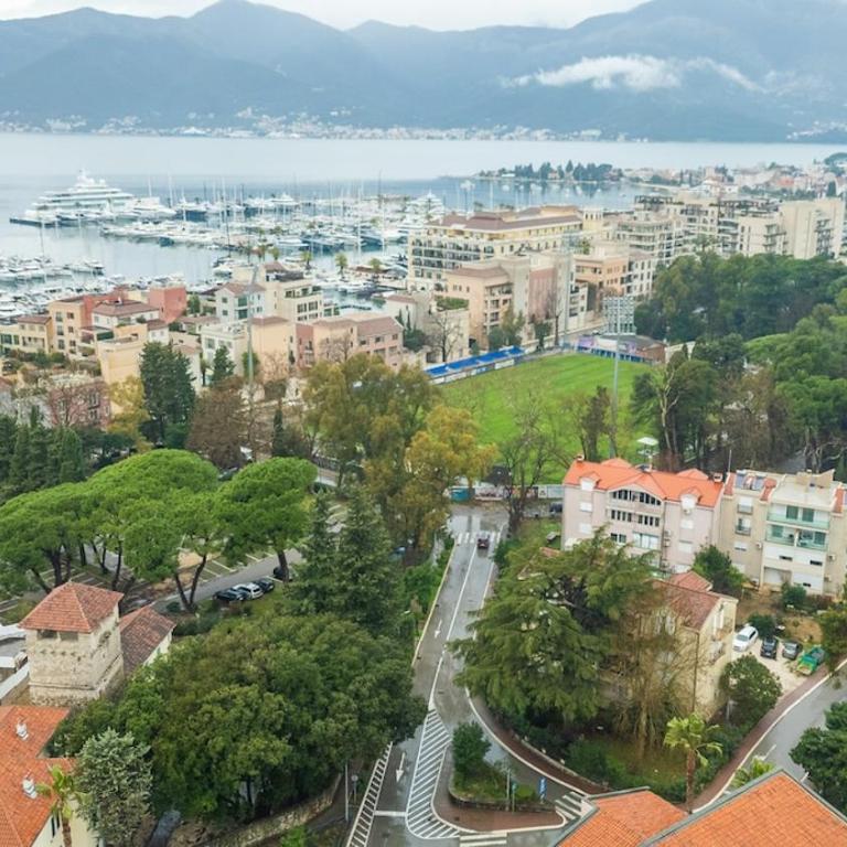 Porto Nest Apartment-1 minute walk to Porto Montenegro - Family Two-Bedroom Apartment with View - 5