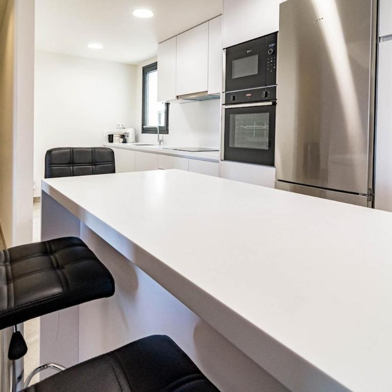 INF4.5P- modern 3 bed city apartment next to beach - Apartamento - 16