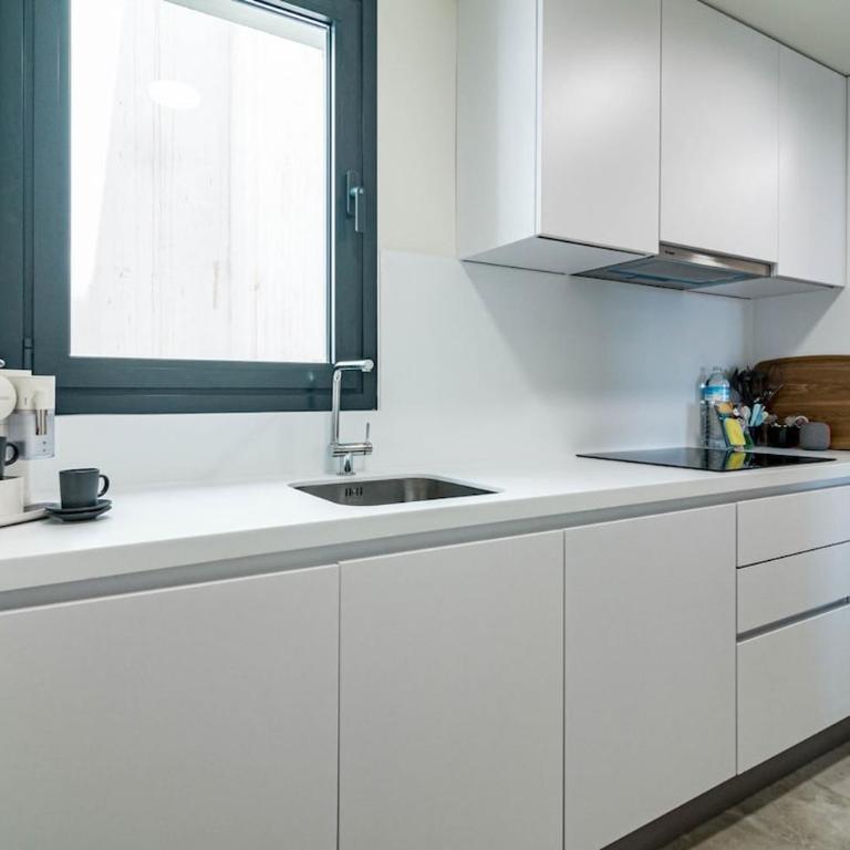INF4.5P- modern 3 bed city apartment next to beach - Apartamento - 17