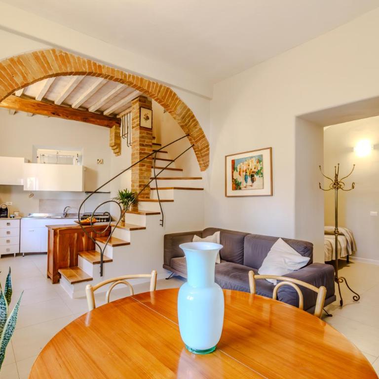 GuestHost - Porta Romana Studio & Apartment with Parking - Appartamento - 3