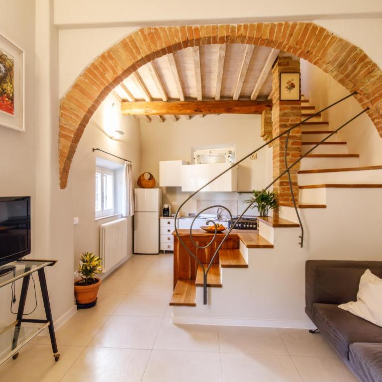 GuestHost - Porta Romana Studio & Apartment with Parking - Appartamento - 4