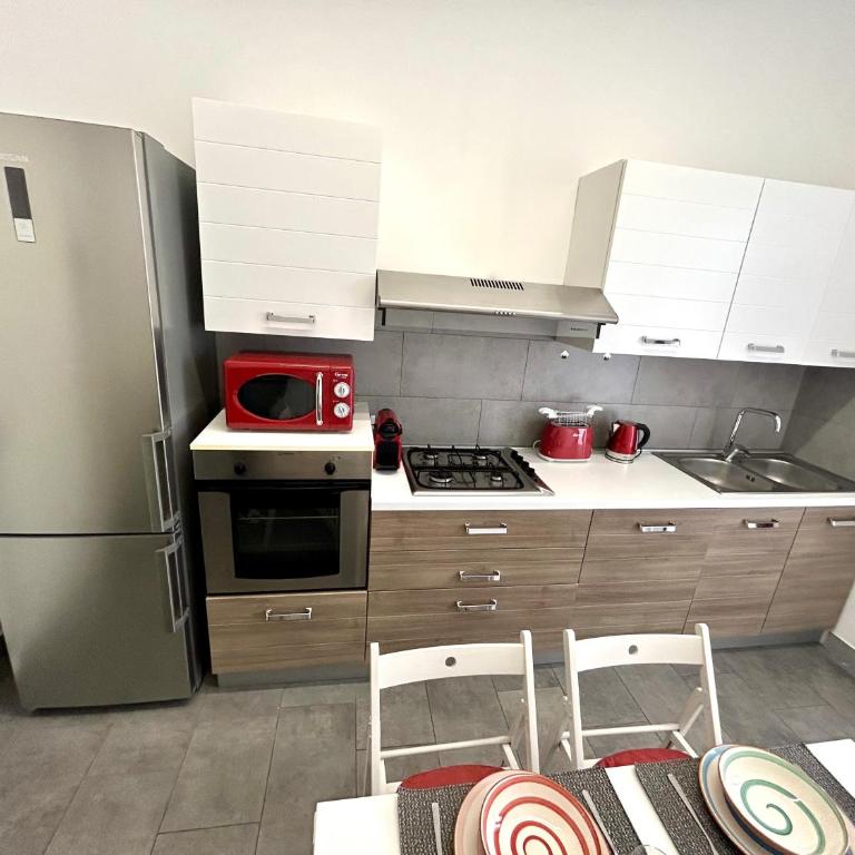 Lovely Bridge View Apartment Close to Padua City Center - Appartamento con 2 Camere da Letto e Balcone - 16